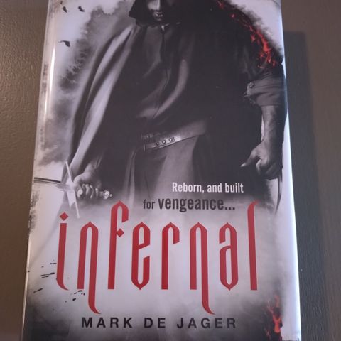 Infernal signert Mark De Jager på Engelsk