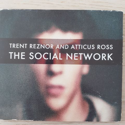 Trent Reznor and Atticus Ross - The Social Network Soundtrack CD (Stort Utvalg)