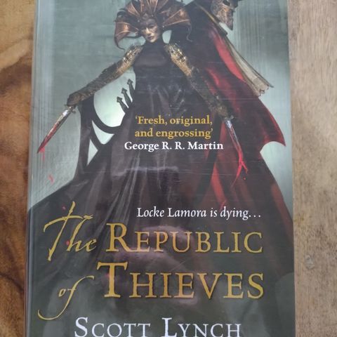Scott Lynch signert og nummerert, The Republic of Thieves på Engelsk
