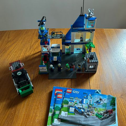 Lego city politistasjon 60316