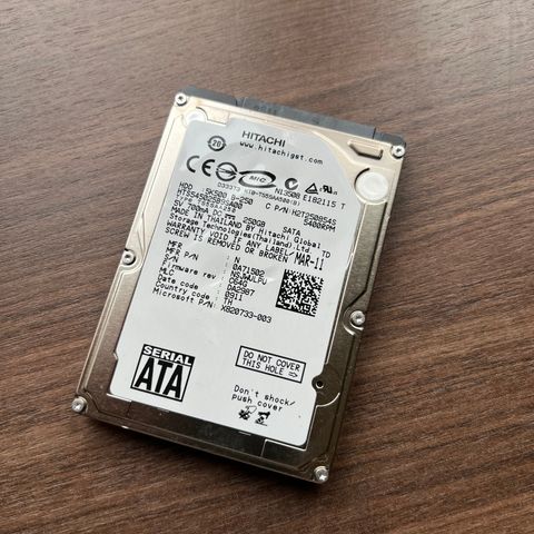 HITACHI 250GB HDD. 2,5"