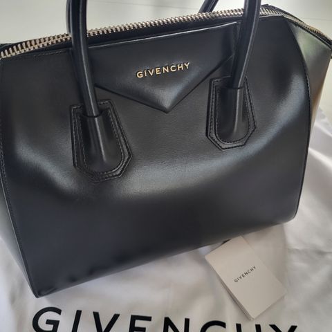 Givenchy Antigona str M