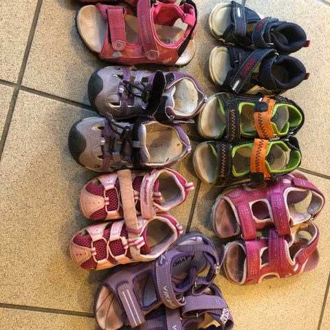 sandaler barn ulike størrelser