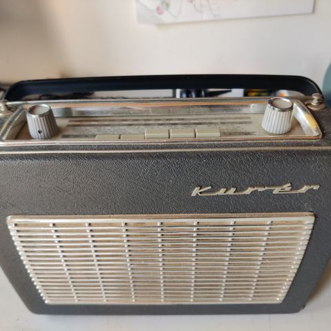 Radionette kurer auto FM