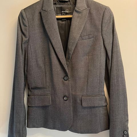 Ny blazer fra mango