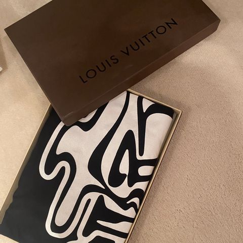 LV / Louis Vuitton T-Skjorte herre XS