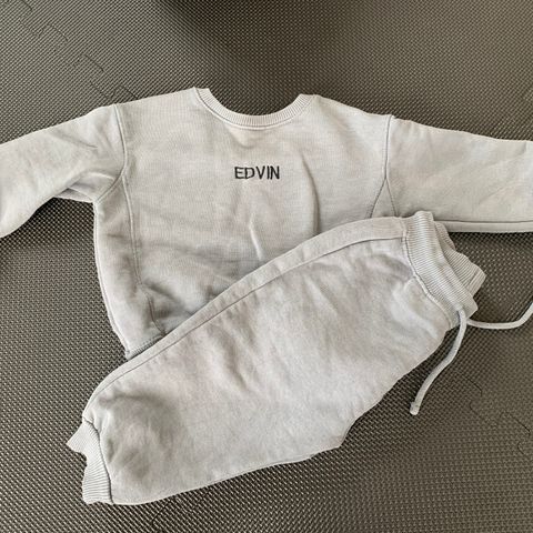 Zara-sett str 86 med navn: Edvin