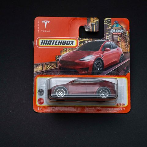 Tesla Model Y Matchbox 1:64