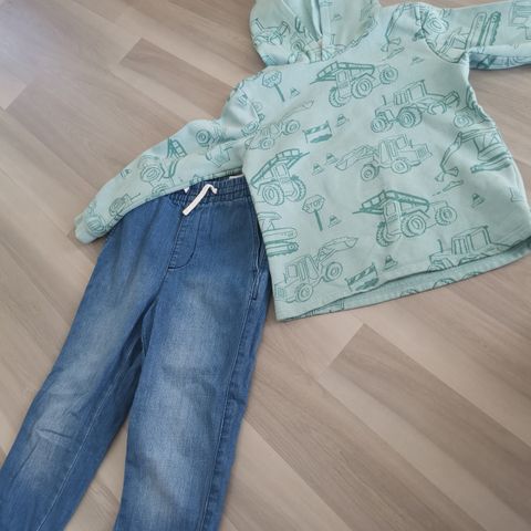 Jeans og hettegenser til gutt fra H&M str 122