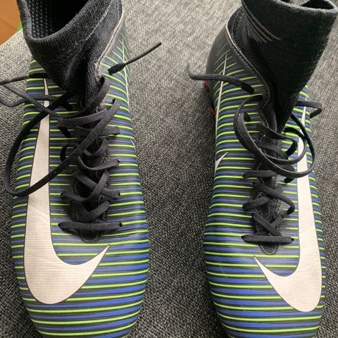 fotballsko Nike Mercurial Str 37,6