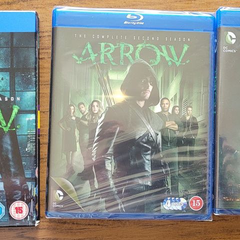 Arrow season 1 til 3 UK import  BLURAY Sone B