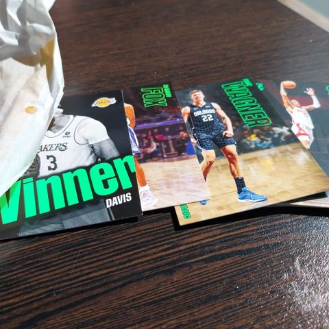 Basketball  kort ,48 stk, halv pris