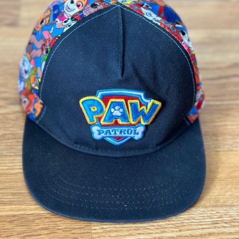 PAW PATROL sko str.32 og caps 5-6 år