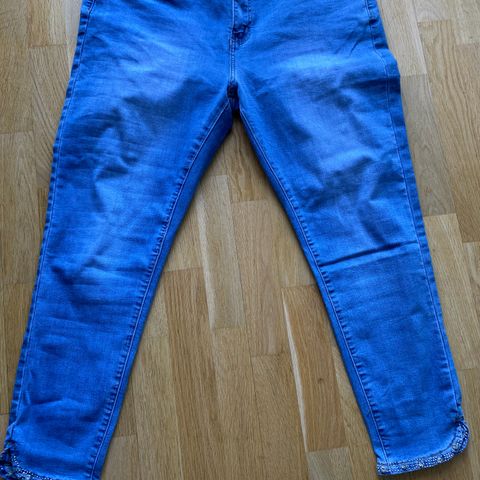 3/4 jeans med steiner