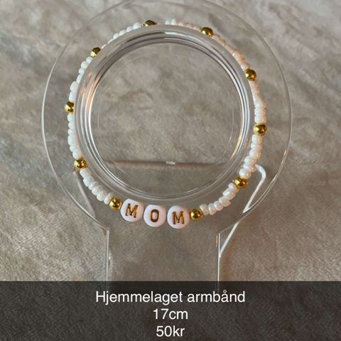 🌸Hjemmelagde armbånd🌸