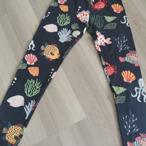 Kjempefin tights fra Lindex str 122