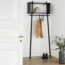 Innovativ garderobe løsning/stumtjener - Woud Tøybox i eik til under halv pris