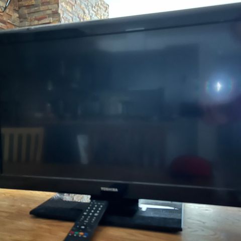 32’’ TV selges