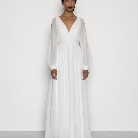 Brudekjole/hvit kjole - ubrukt