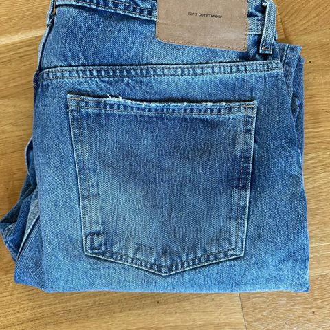 zara jeans str 46