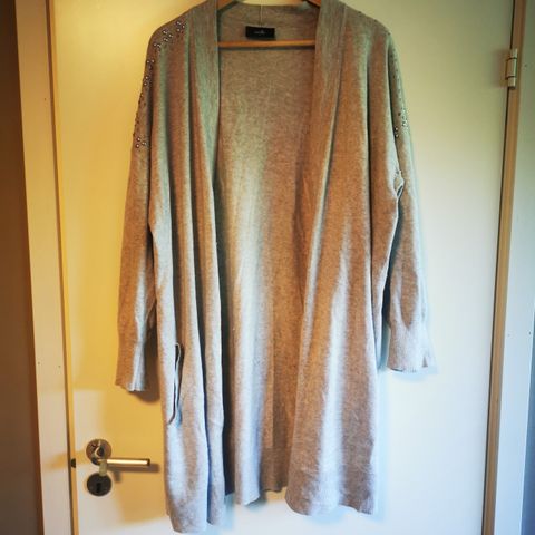 Flott cardigan fra Wallis