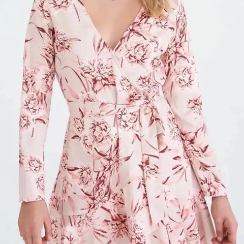 Elina wrap dress pink flower strl 34 - helt ny med tag