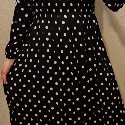 Polka dot kjole fra H&M