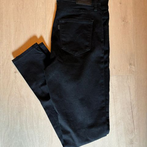 Levis 720 High rise super skinny W30/L32