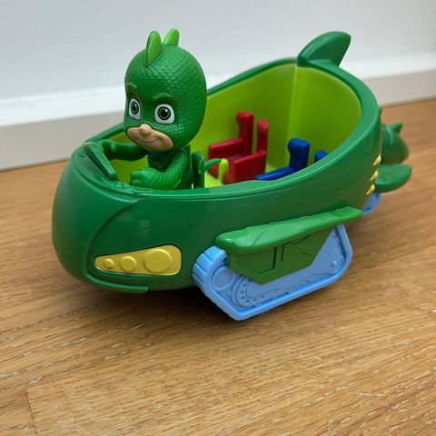 Gekko bil og figur fra PJmasks/pysjheltene