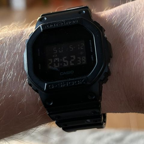 Casio DW-5600BB