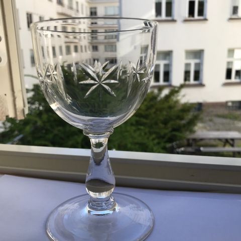 Hadeland glass 6 Ebba med stjerne 14 cm.