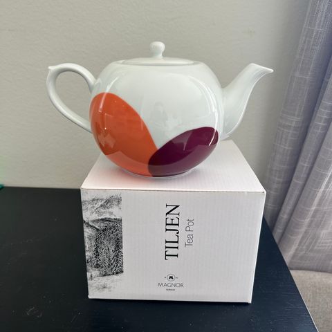 Tiljen tea-pot Magnor Glassverk