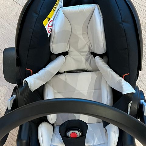 Stokke iZi Go Modular™ X1 by BeSafe® Babyilstol