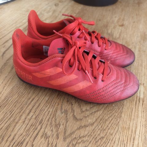 Fotballsko, adidas predator