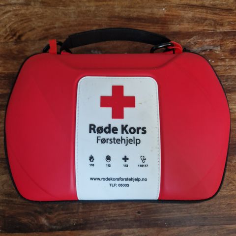 Førstehjelpsbag fra Røde Kors