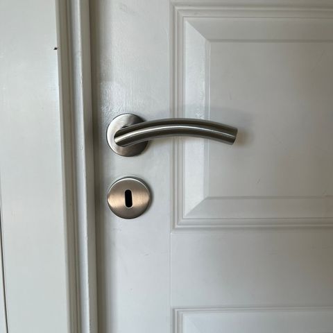 5 stk dørhåndtak / dørvridere -RESERVERT