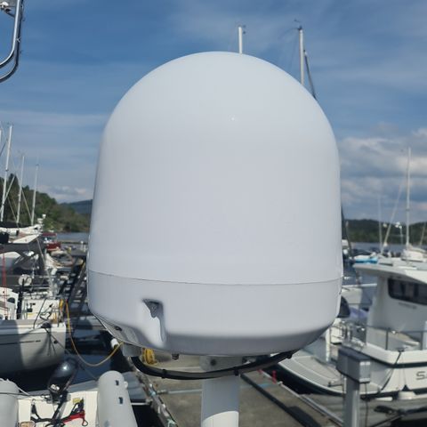 Sea Tel Costal 18 Satelittantenne for TV