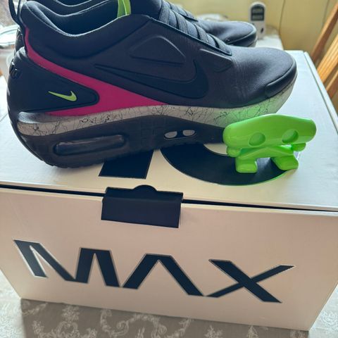 Nike Adapt Auto Max Black-Fireberry, størrelse 45