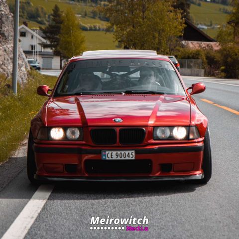 BMW E36 grill/nyrer