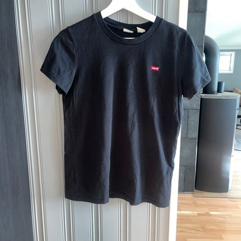 Levis T-skjorte, sort basic, dame str M