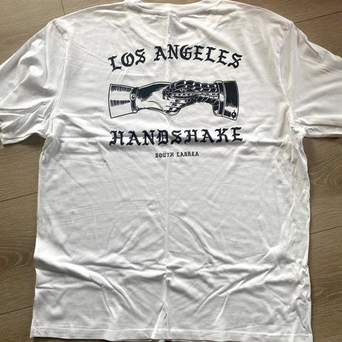 H&M Divided Los Angeles Handshake T-skjorte (XL)