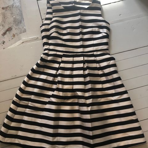 Lindex stripete kjole str 40