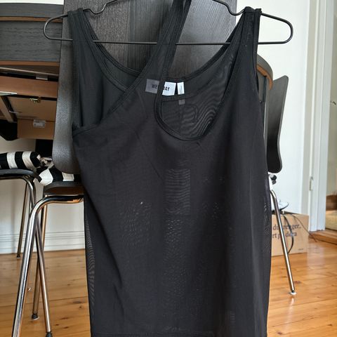 Dobbel singlet fra Weekday