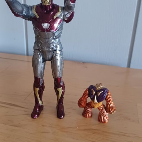 IRON MAN Leker