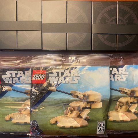 7 Lego Star Wars May the 4th GWPs - 30680 og 5008818 - Nye og forseglede