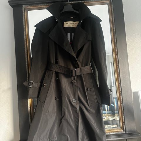 Burberry trench coat(regn)