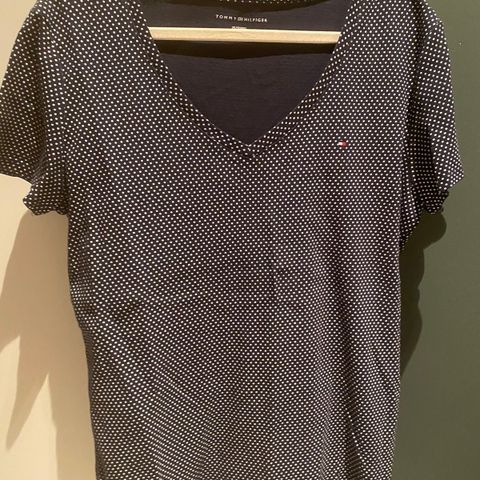 Tommy Hilfiger tskjorte, strl XL