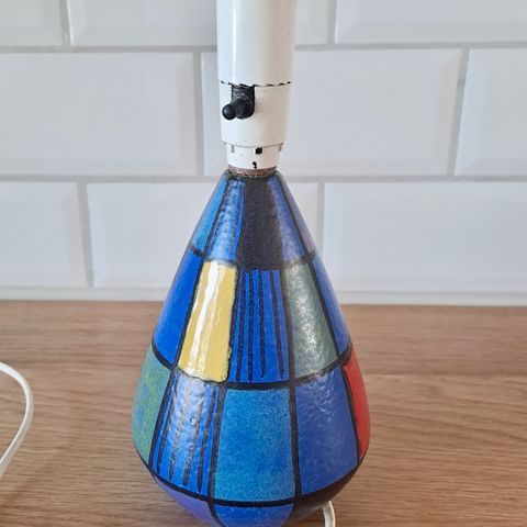 Kul retro bordlampe/ lampe i keramikk fra Vest-Tyskland