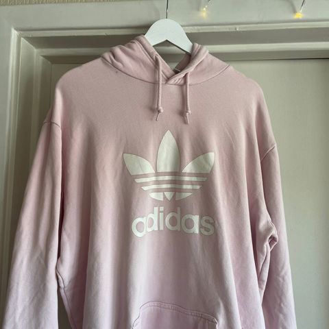 Adidas hettegenser