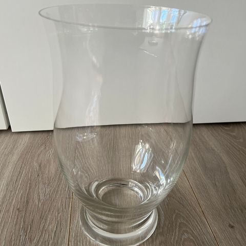 Glassvase 27 cm høy
